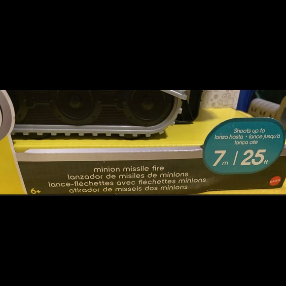 Minions The Rise of Gru Mini Missile Fire Blaster - Picture 7 of 9